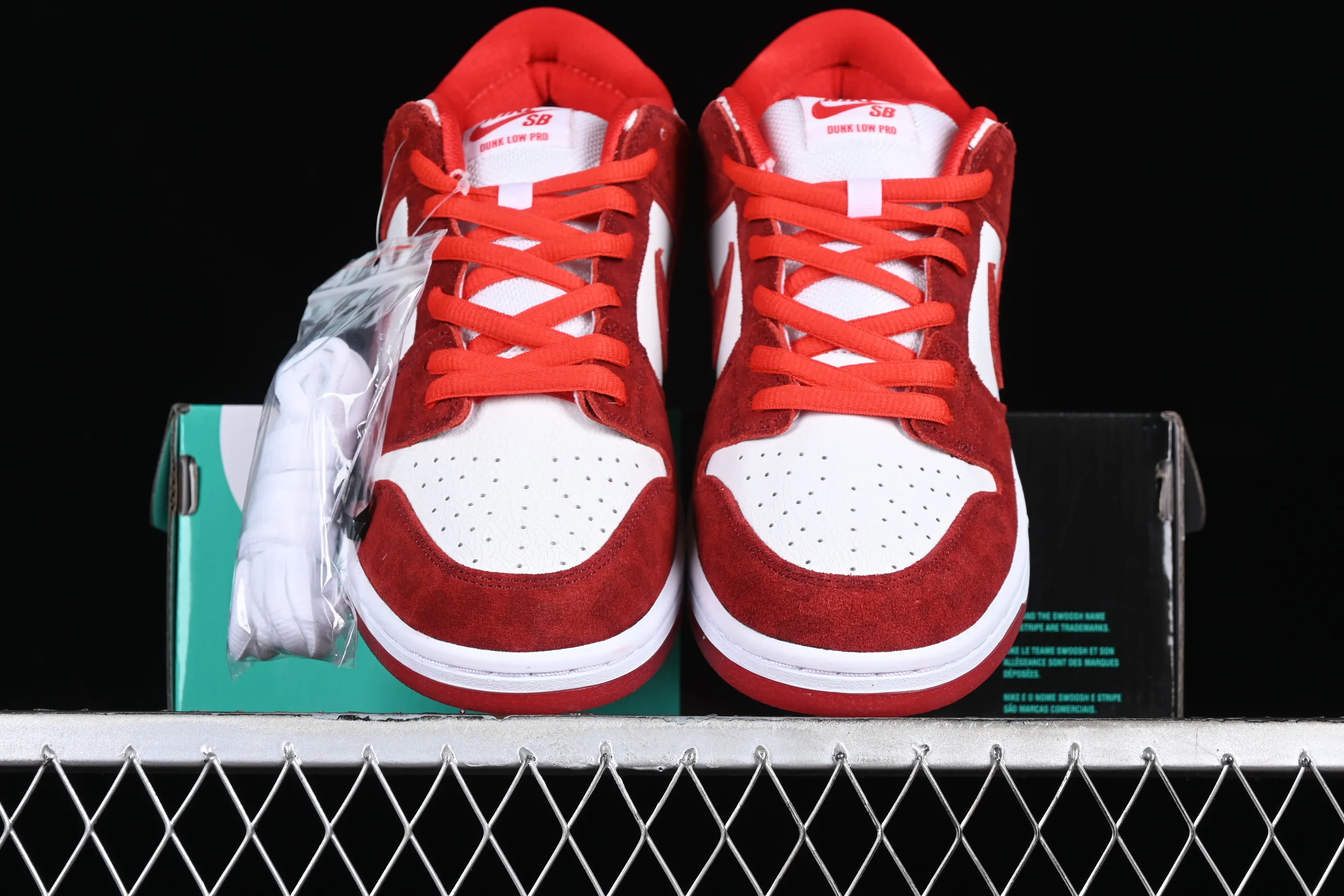 All categories Nk SB Dunk series Nk SB Dunk Low low-top sneakers Nk SB Dunk Low Prm SB smashed backboard fashion casual sneakers 313170-662